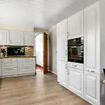 3 Bedroom Awesome In