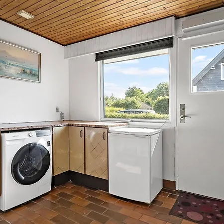 3 Bedroom Awesome In Holiday home Tistrup